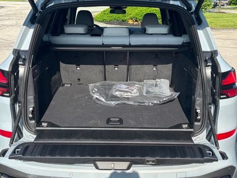 New 2026 BMW X5 xDrive40i AWD/4WD image 32