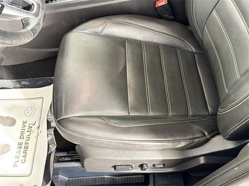 Used 2017 Ford Escape Titanium image 19