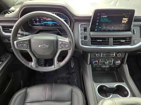 Used 2023 Chevrolet Suburban RST AWD/4WD image 15