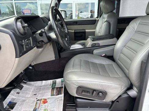 Used 2005 HUMMER H2 w/ Preferred Equipment Group AWD/4WD image 8
