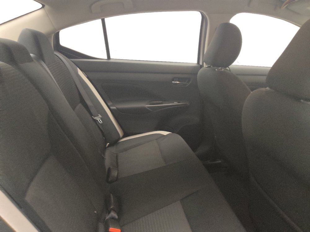 Used 2021 Nissan Versa SV FWD image 19