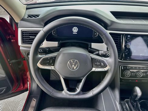 Used 2023 Volkswagen Atlas SE w/ Panoramic Sunroof Package AWD/4WD image 16