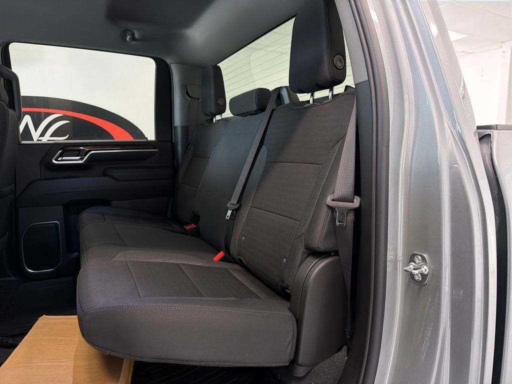 New 2026 GMC Sierra 3500 SLE w/ SLE Value Package AWD/4WD image 9