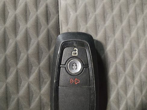 Used 2020 Ford Escape SE AWD/4WD image 32