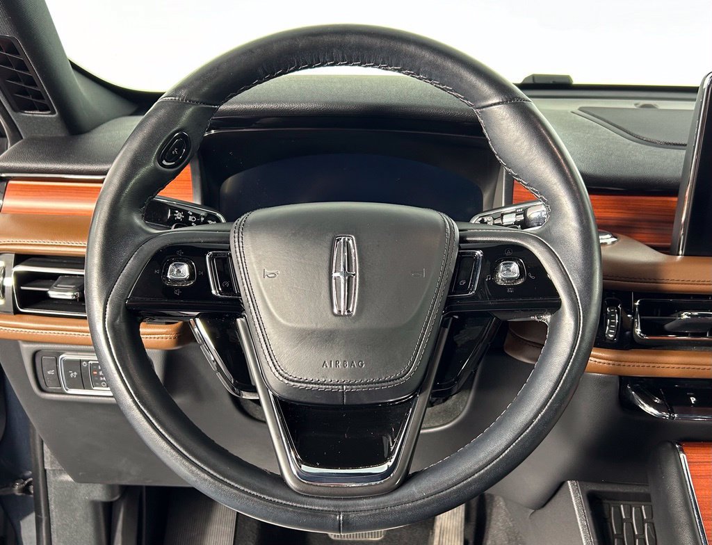 Used 2023 Lincoln Aviator Reserve w/ Elements Package Plus AWD/4WD image 30