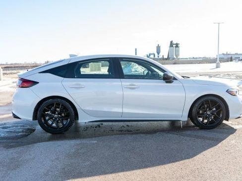 Used 2025 Honda Civic Sport image 8