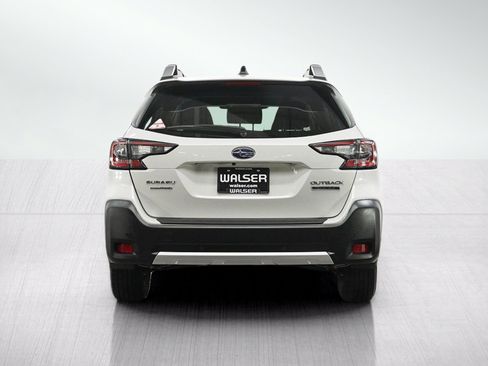 Used 2023 Subaru Outback Touring XT AWD/4WD image 4