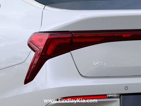 New 2026 Kia K5 LXS FWD image 30