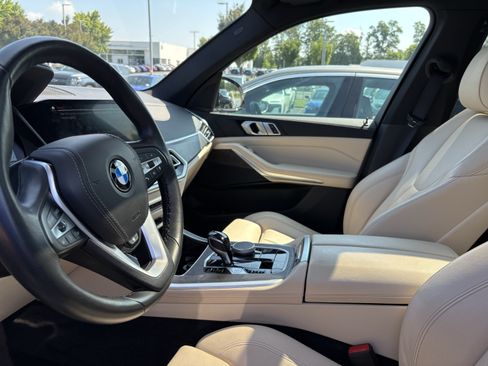 Used 2022 BMW X5 sDrive40i w/ Premium Package RWD image 35