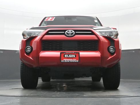 Used 2022 Toyota 4Runner SR5 AWD/4WD image 29