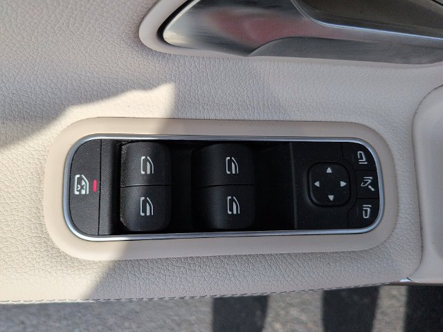 Used 2022 Mercedes-Benz A 220 4MATIC image 16