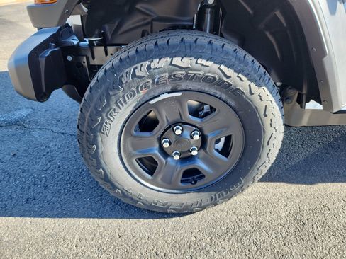 New 2026 Jeep Gladiator Sport image 26