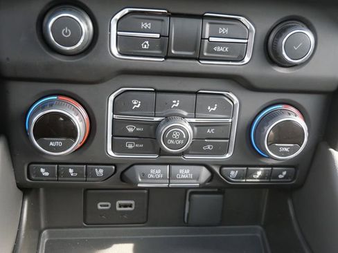 Used 2024 Chevrolet Suburban Premier w/ Max Trailering Package image 22