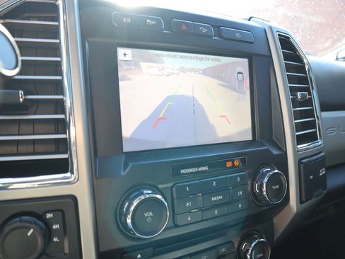 Used 2017 Ford F250 Lariat w/ Lariat Ultimate Package image 18