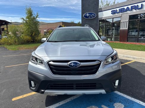 Used 2022 Subaru Outback Limited image 3