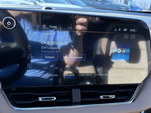 New 2026 Chevrolet Equinox ACTIV w/ Convenience Package III AWD/4WD image 13
