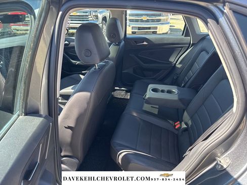 Used 2021 Volkswagen Jetta SE image 20