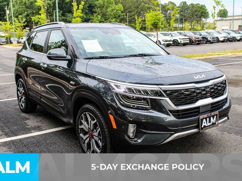 Used 2022 Kia Seltos SX w/ Sunroof Package AWD/4WD image 3