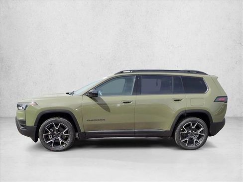 New 2026 Jeep Cherokee Overland image 2