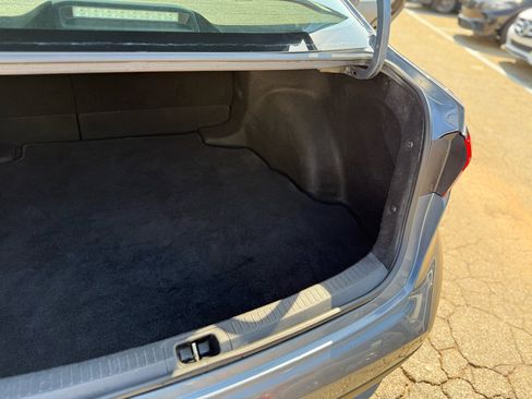 Used 2021 Toyota Corolla L image 28