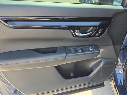 Used 2025 Honda CR-V Sport Touring image 18