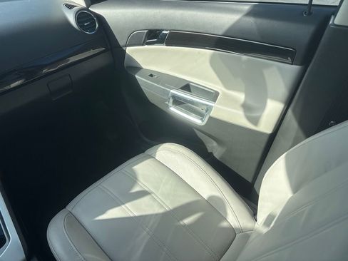 Used 2014 Chevrolet Captiva Sport LT w/ Convenience Package image 15