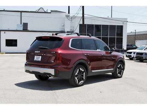 Certified 2023 Kia Telluride S w/ S Sunroof Package AWD/4WD image 3