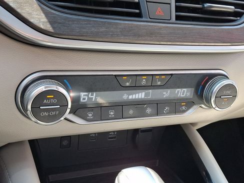 Certified 2024 Nissan Altima 2.5 SL AWD/4WD image 18