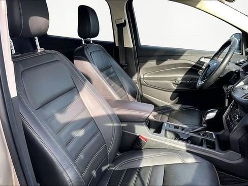 Used 2018 Ford Escape SEL image 20