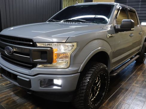 Used 2019 Ford F150 XLT w/ Equipment Group 302A Luxury AWD/4WD image 6
