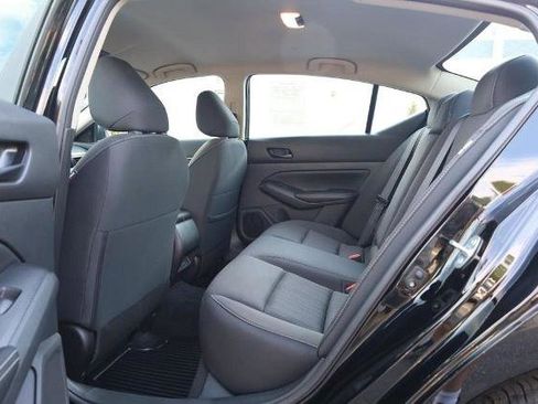 Certified 2025 Nissan Altima 2.5 SV FWD image 19