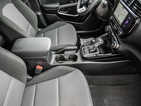 Used 2025 Kia Soul S FWD image 70