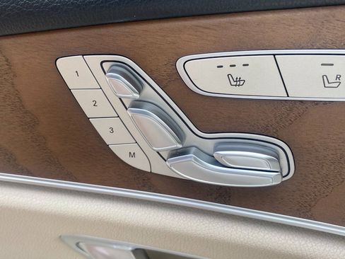 Used 2018 Mercedes-Benz E 300 image 16
