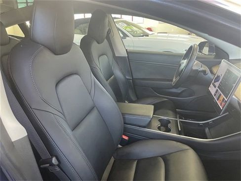 Used 2020 Tesla Model 3 Long Range image 19
