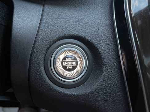 Used 2019 Mercedes-Benz C 300 Sedan w/ AMG Line image 30