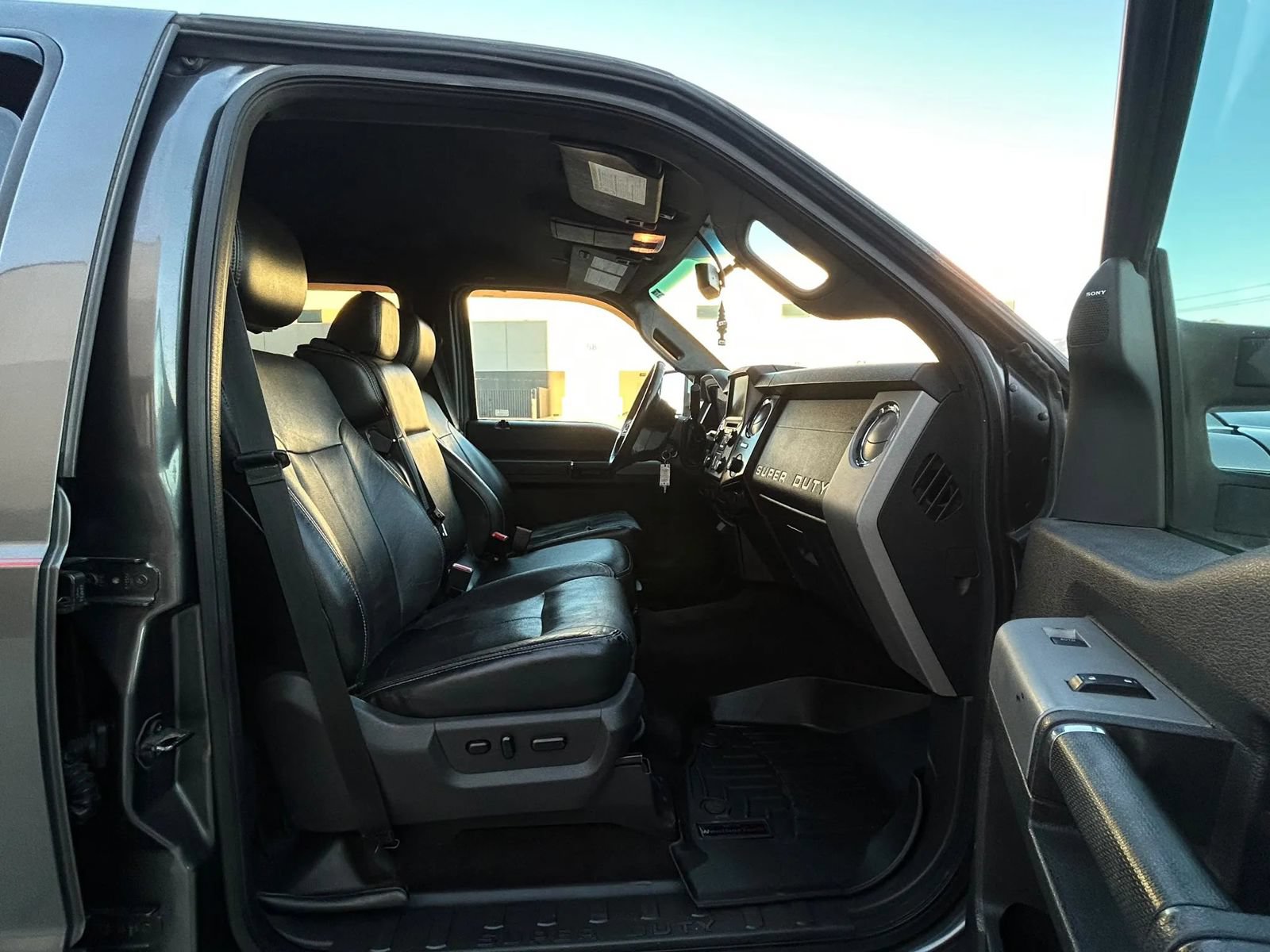 Used 2015 Ford F250 Lariat w/ Chrome Package AWD/4WD image 11