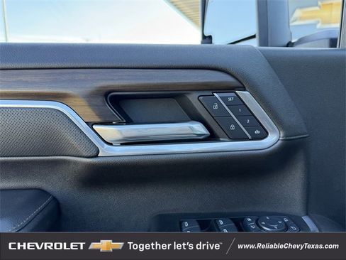 Certified 2025 Chevrolet Silverado 2500 High Country w/ Technology Package image 30