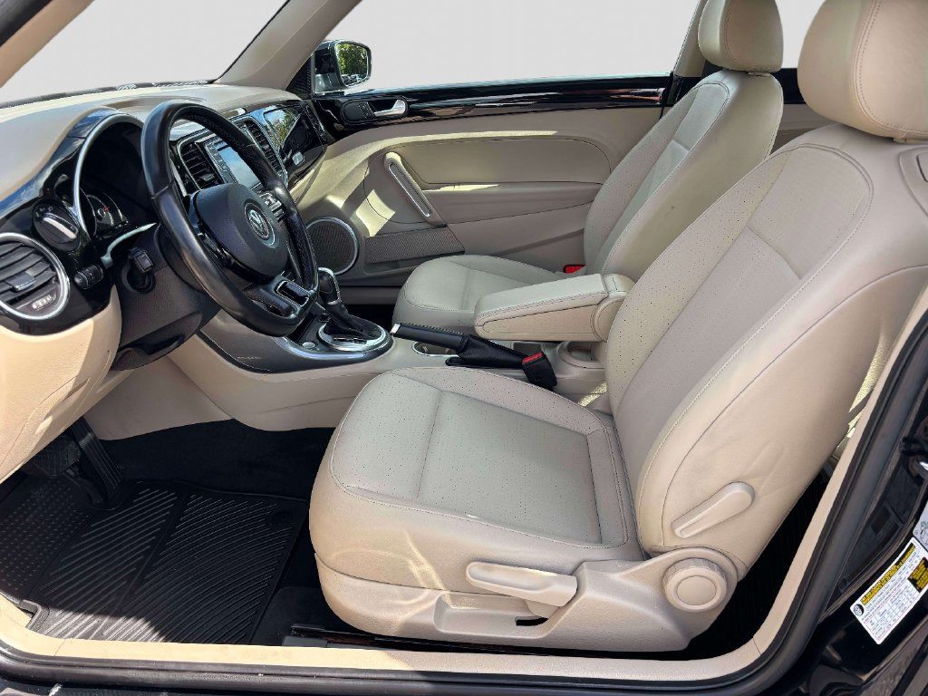 Used 2019 Volkswagen Beetle 2.0T SE FWD image 10