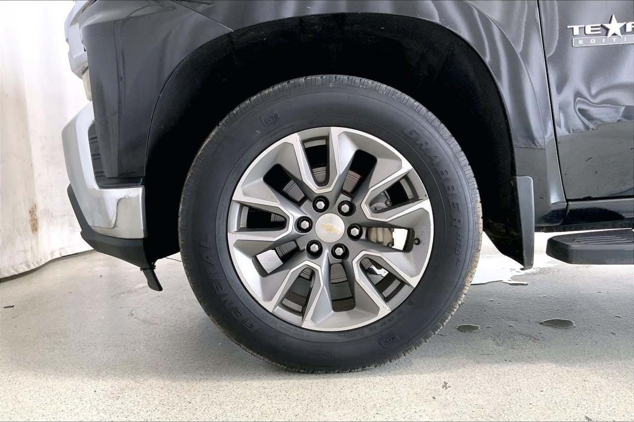Used 2020 Chevrolet Silverado 1500 LT w/ Texas Edition RWD image 6