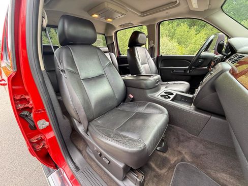 Used 2013 GMC Sierra 2500 SLT w/ Entertainment Package AWD/4WD image 25