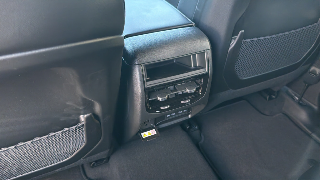New 2027 Jeep Grand Cherokee Altitude AWD/4WD image 22