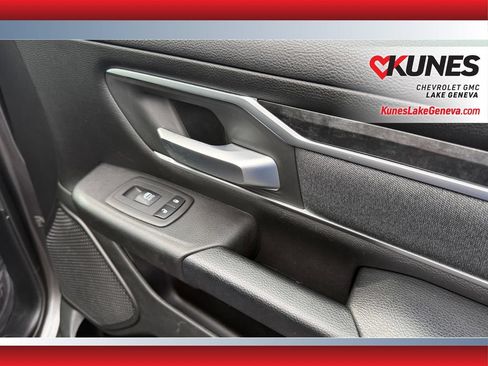 Used 2019 RAM 1500 Big Horn AWD/4WD image 38