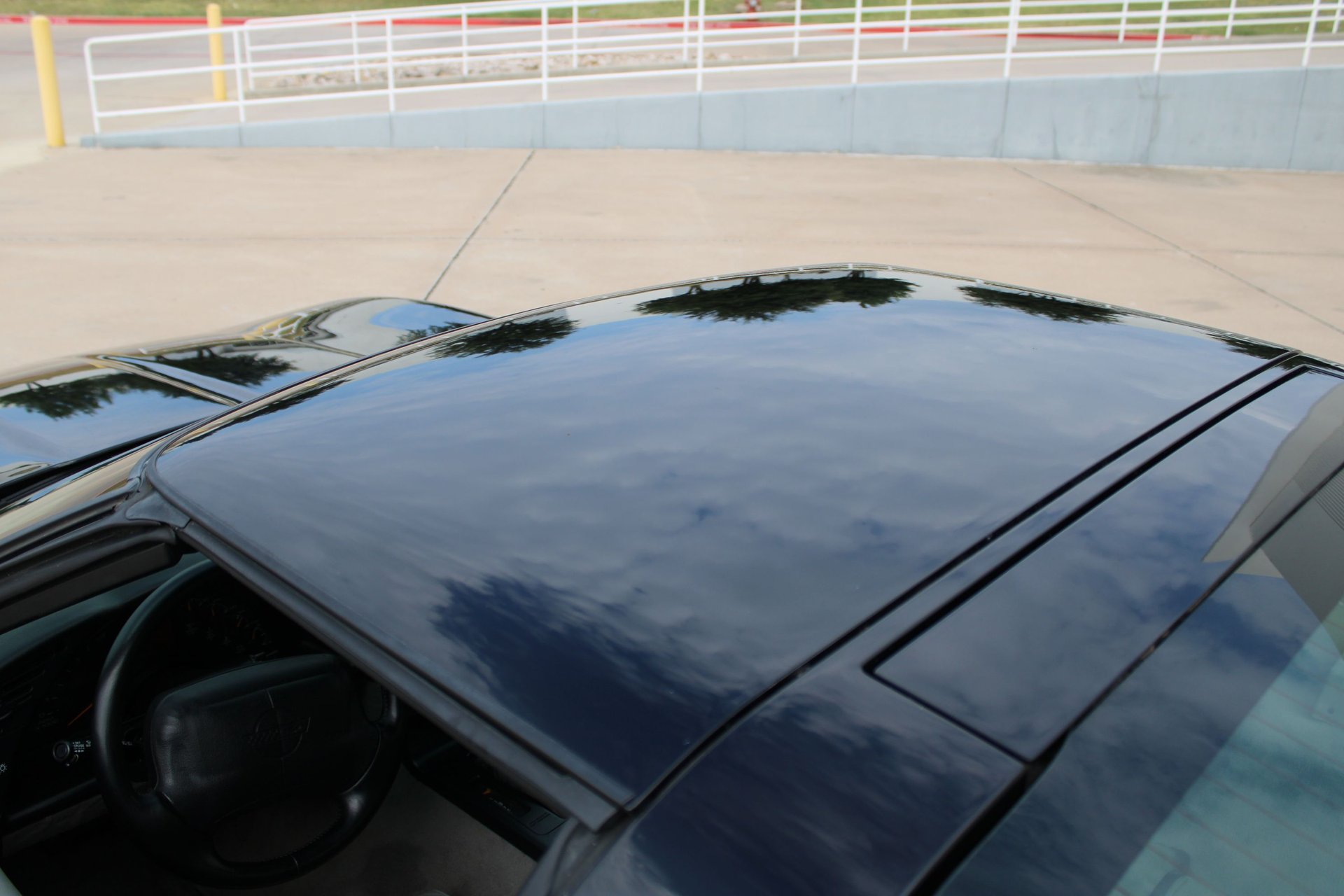 Used 1994 Chevrolet Corvette Coupe RWD image 40