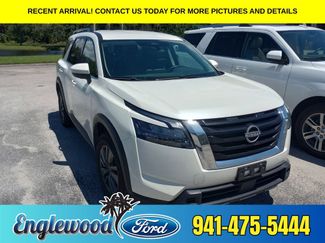 Used 2024 Nissan Pathfinder SV FWD video 1