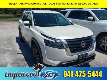 Used 2024 Nissan Pathfinder SV