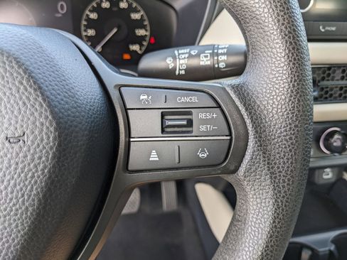 Used 2023 Honda HR-V LX image 38