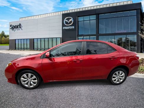 Used 2014 Toyota Corolla LE FWD image 6