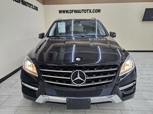 Used 2012 Mercedes-Benz ML 350 BlueTEC 4MATIC image 3