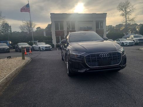 Used 2019 Audi Q8 Premium AWD/4WD image 1
