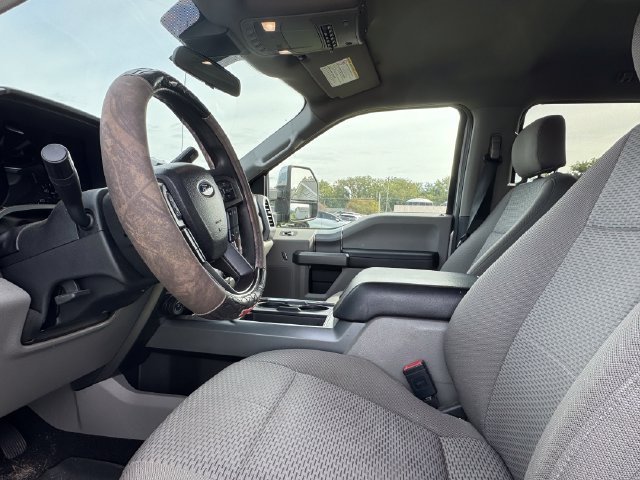 Used 2020 Ford F250 XLT w/ XLT Premium Package AWD/4WD image 4